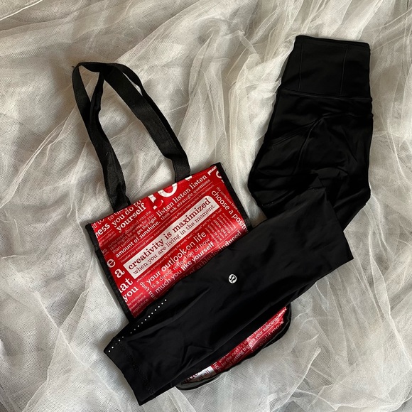 Lululemon Fast & Free 7/8 Tight II Nulux 25" - Picture 2 of 6